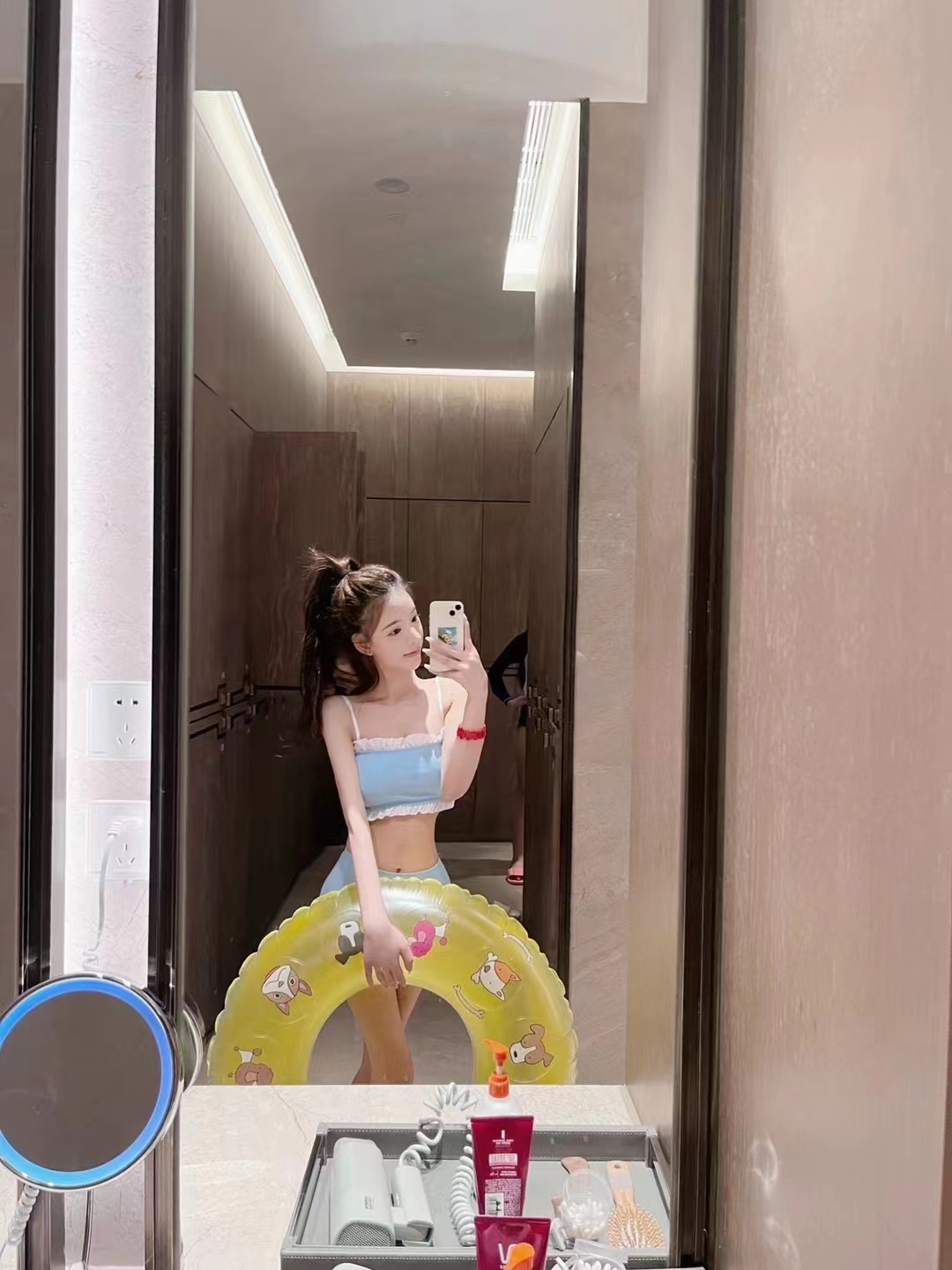 北京高端外围气质小美女