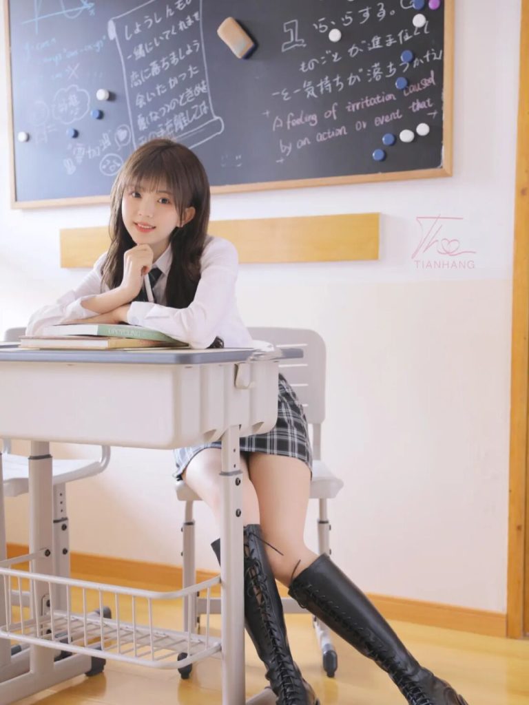 北京高端外围清纯小学妹相关配图