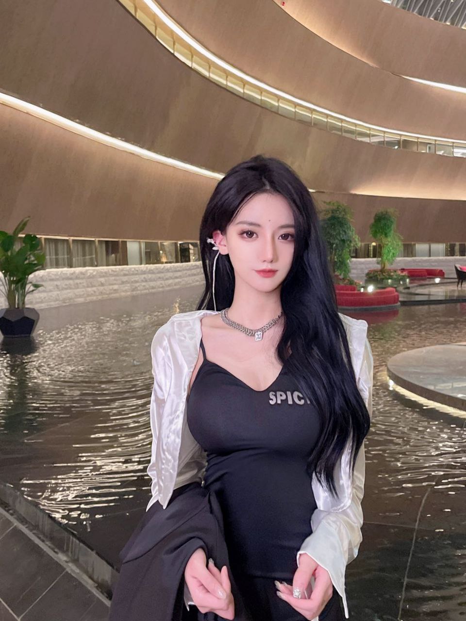 重庆外围美妆博主潮流女王