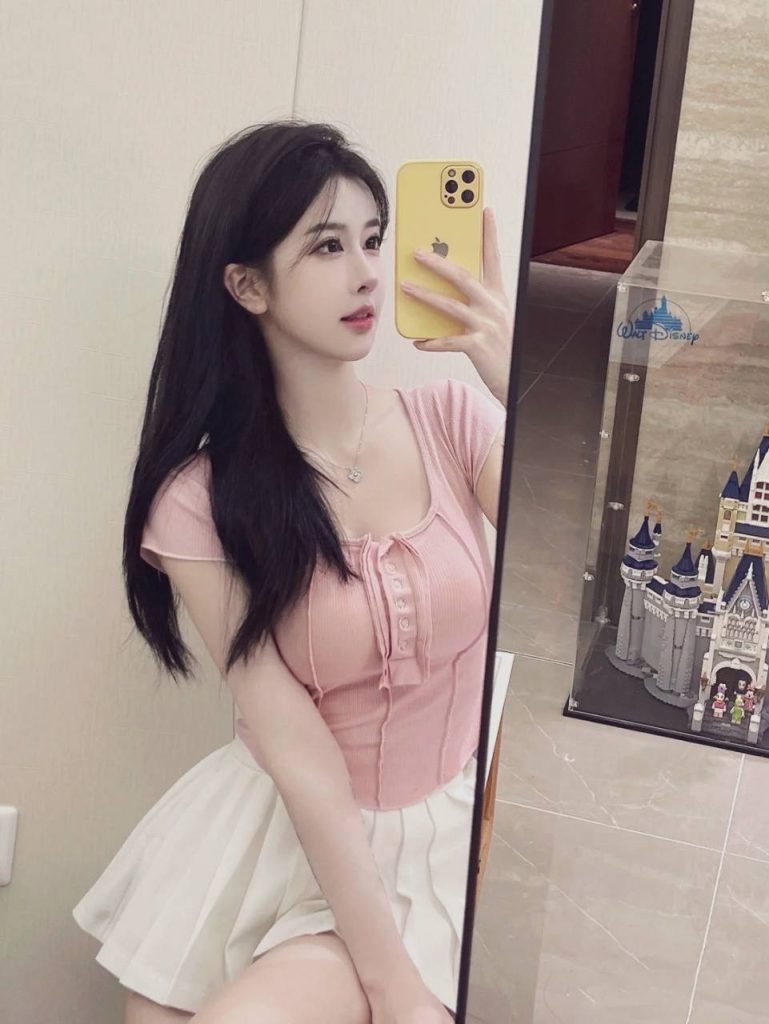 深圳纯天然灵气美女相关配图