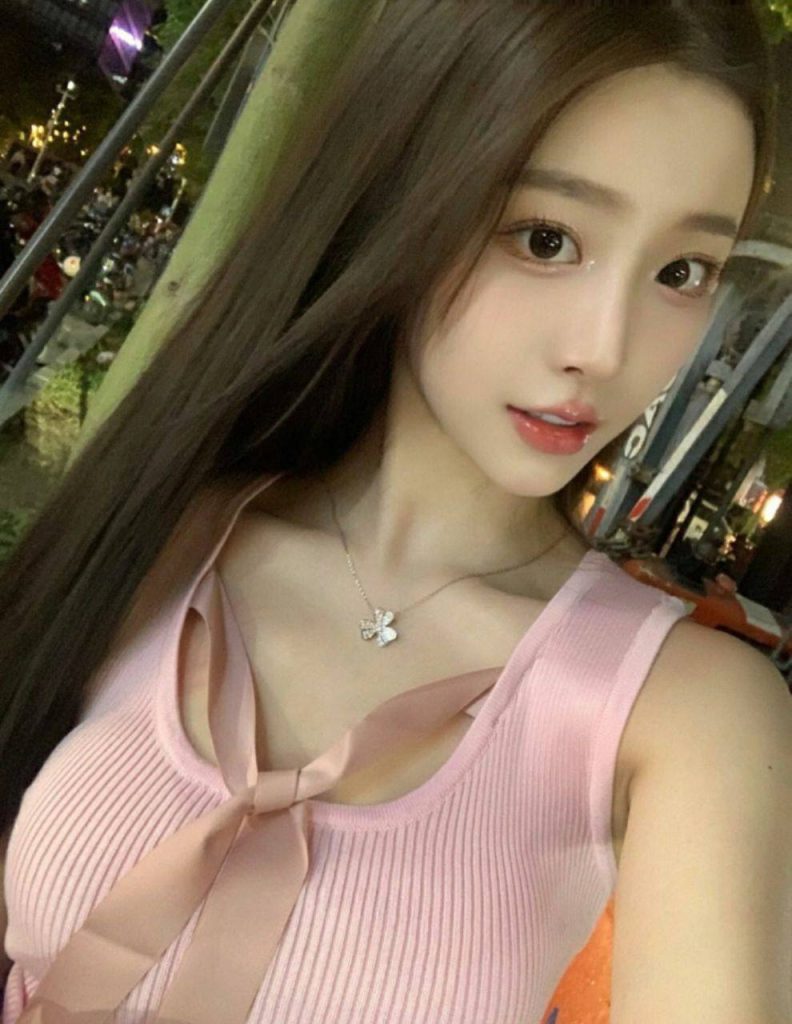 天津女模李婷婷：在国际舞台上展现中国女性优美与自信相关配图