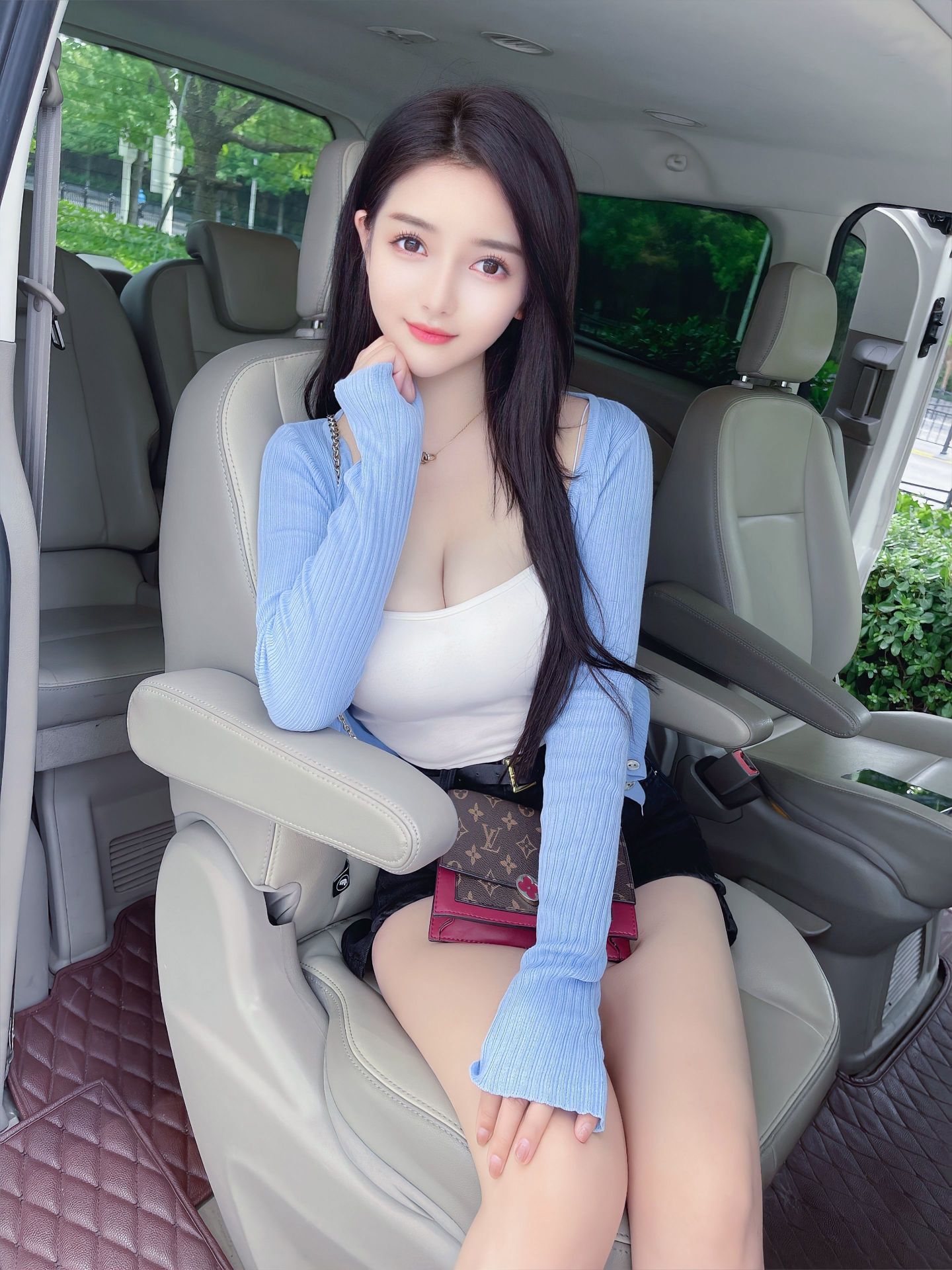 长沙外围 00后新人清纯甜美