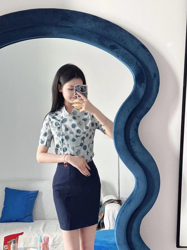青岛外围 05年真实学妹 白嫩纯欲相关配图