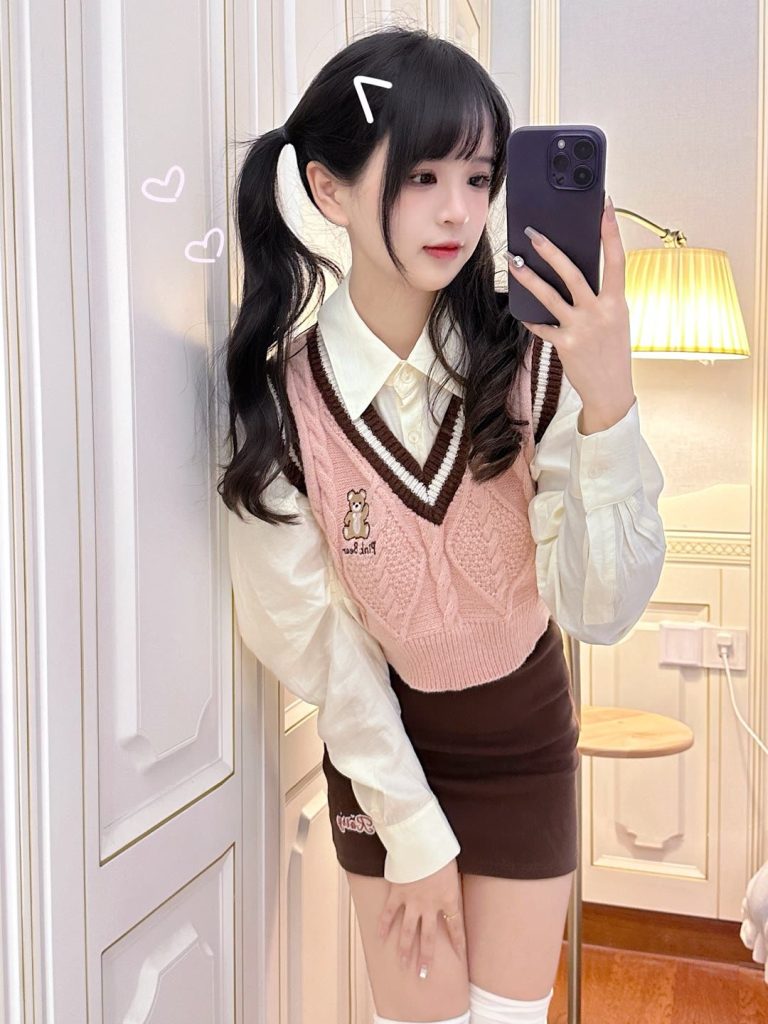 上海外围 艺名番茄 制服诱惑 小萝莉相关配图