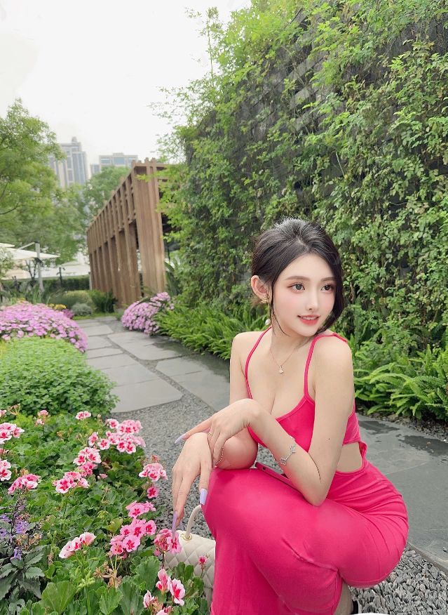 南京外围 气质女神文艺范 皮肤细腻大长腿相关配图