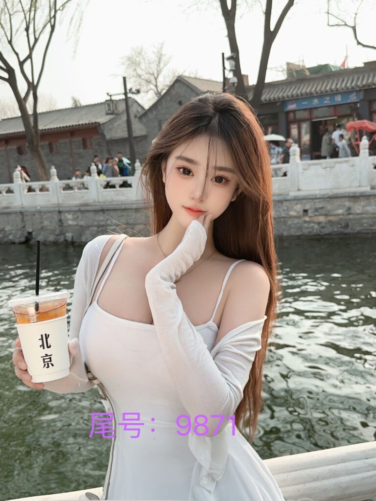 南京外围 天然无整 自拍照无差距成都辣妹子相关配图