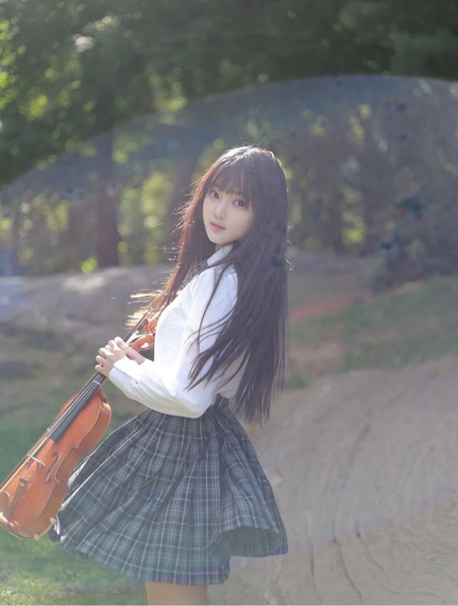 南京外围爱好cosplay 油画 芭蕾 赛车的女孩相关配图