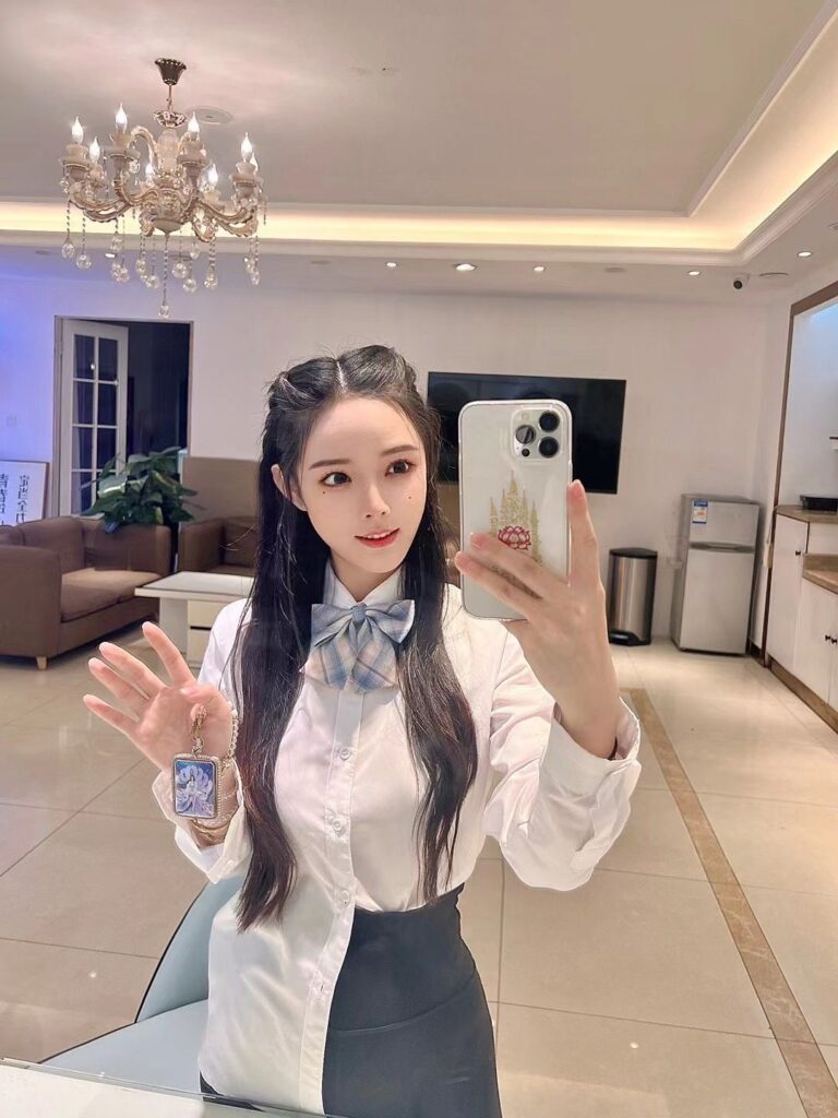 杭州外围 首次下水 不抽烟清纯无整欲女相关配图