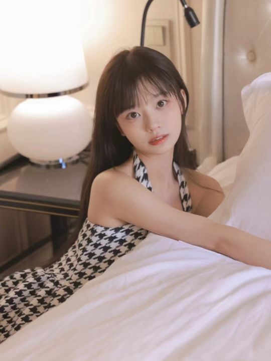 上海外围肤白貌美 白嫩光滑 活泼开朗南方小萌妹相关配图