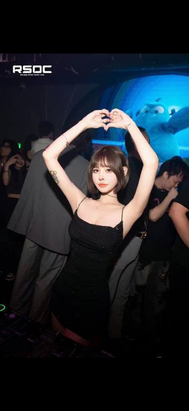 上海外围 朋克少女 安妮