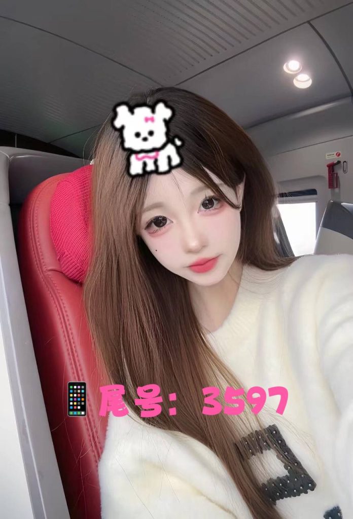 上海外围05小妮奶乎乎童颜萝莉相关配图