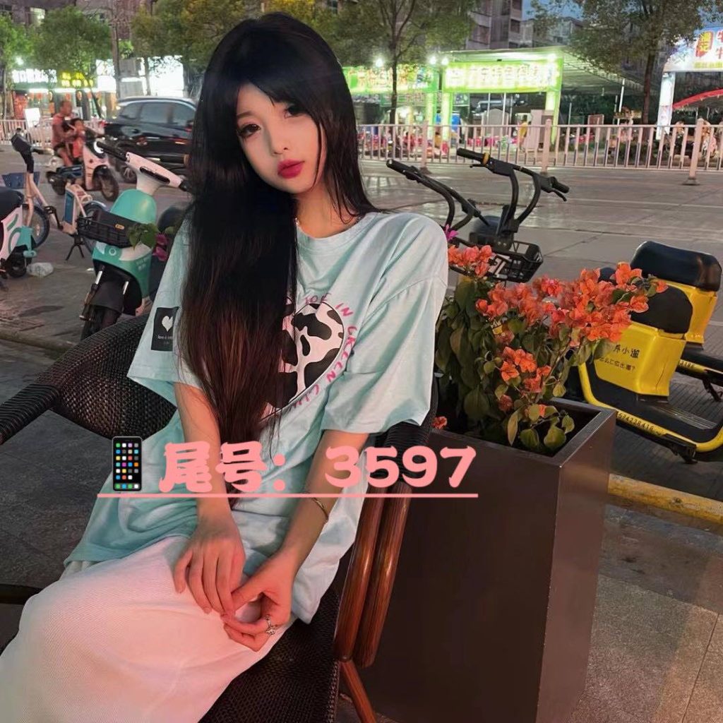 上海外围05小妮奶乎乎童颜萝莉相关配图