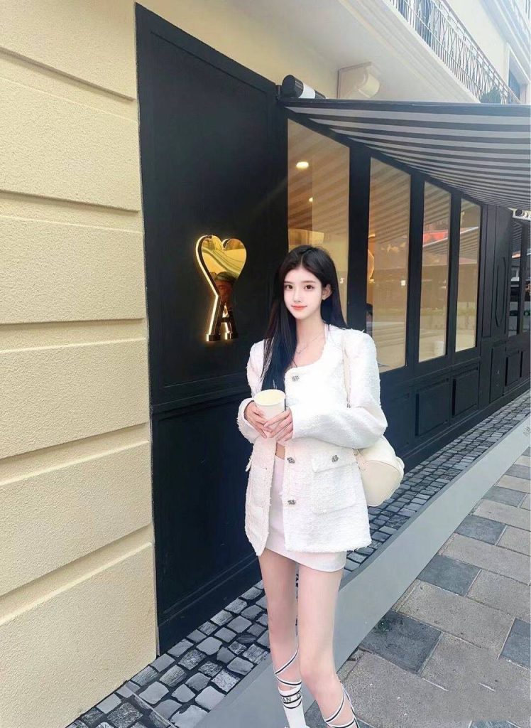 重庆外围170美院学妹兼职相关配图