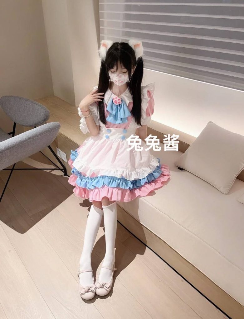 上海外围00后双马尾小萝莉兔兔酱相关配图