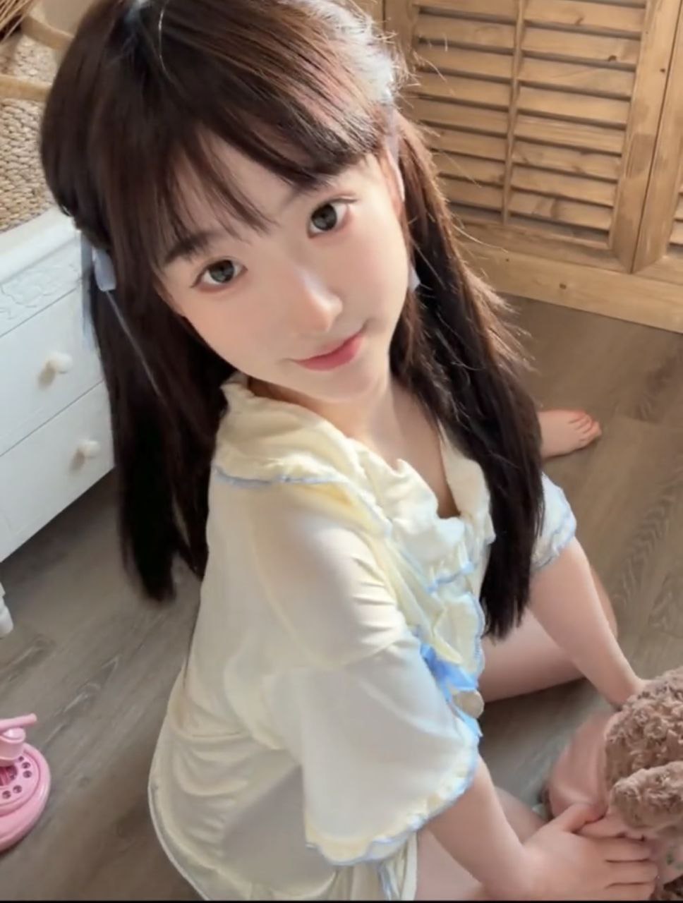 南京外围04年甜甜学妹萝莉