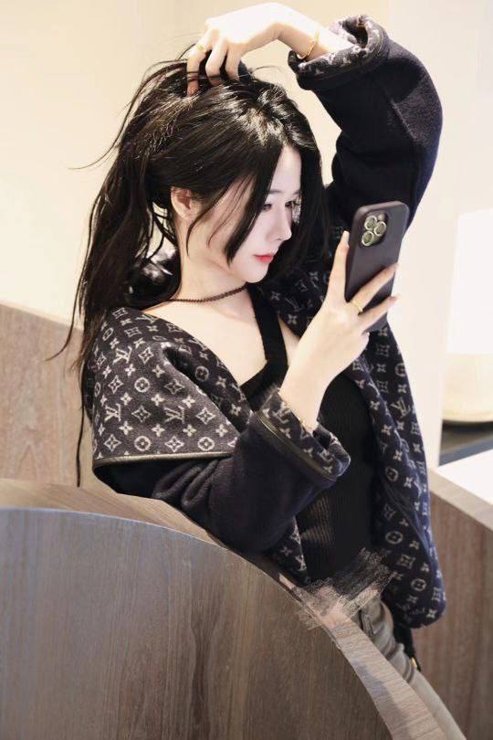福州外围网红美少女可盐可甜相关配图