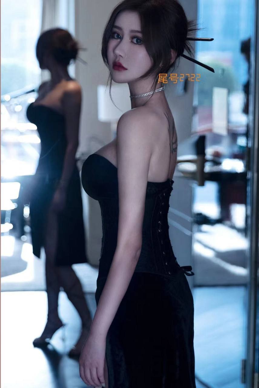 上海外围00年纯欲美少女身材气质俱佳