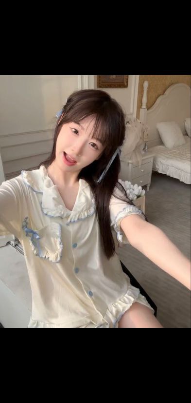 昆明外围168Cm06年合法小萝莉