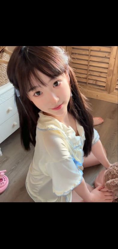 昆明外围168Cm06年合法小萝莉相关配图