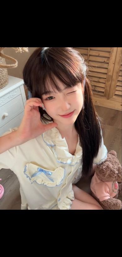 昆明外围168Cm06年合法小萝莉相关配图