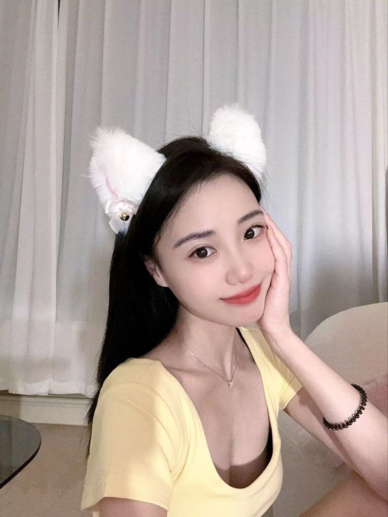 北京外围00后清纯型小小只相关配图