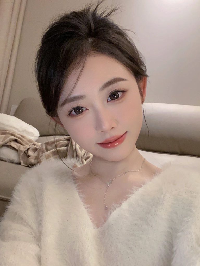 广州外围思儿168 34D 02年圈外女友feel相关配图
