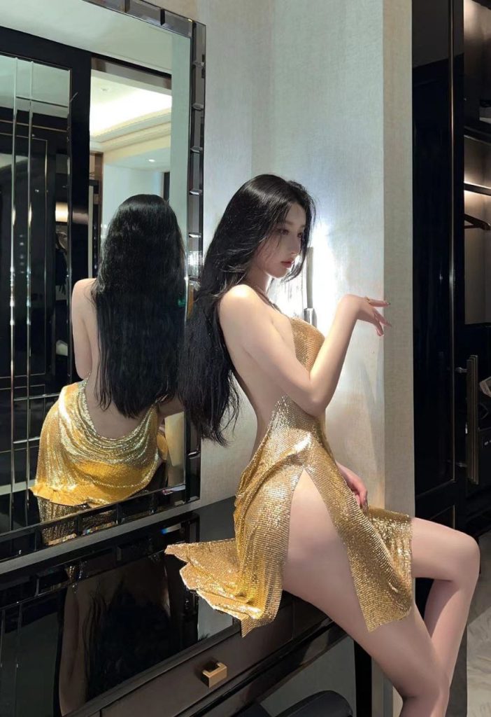 苏州外围JP健身达人苏州小晶晶相关配图