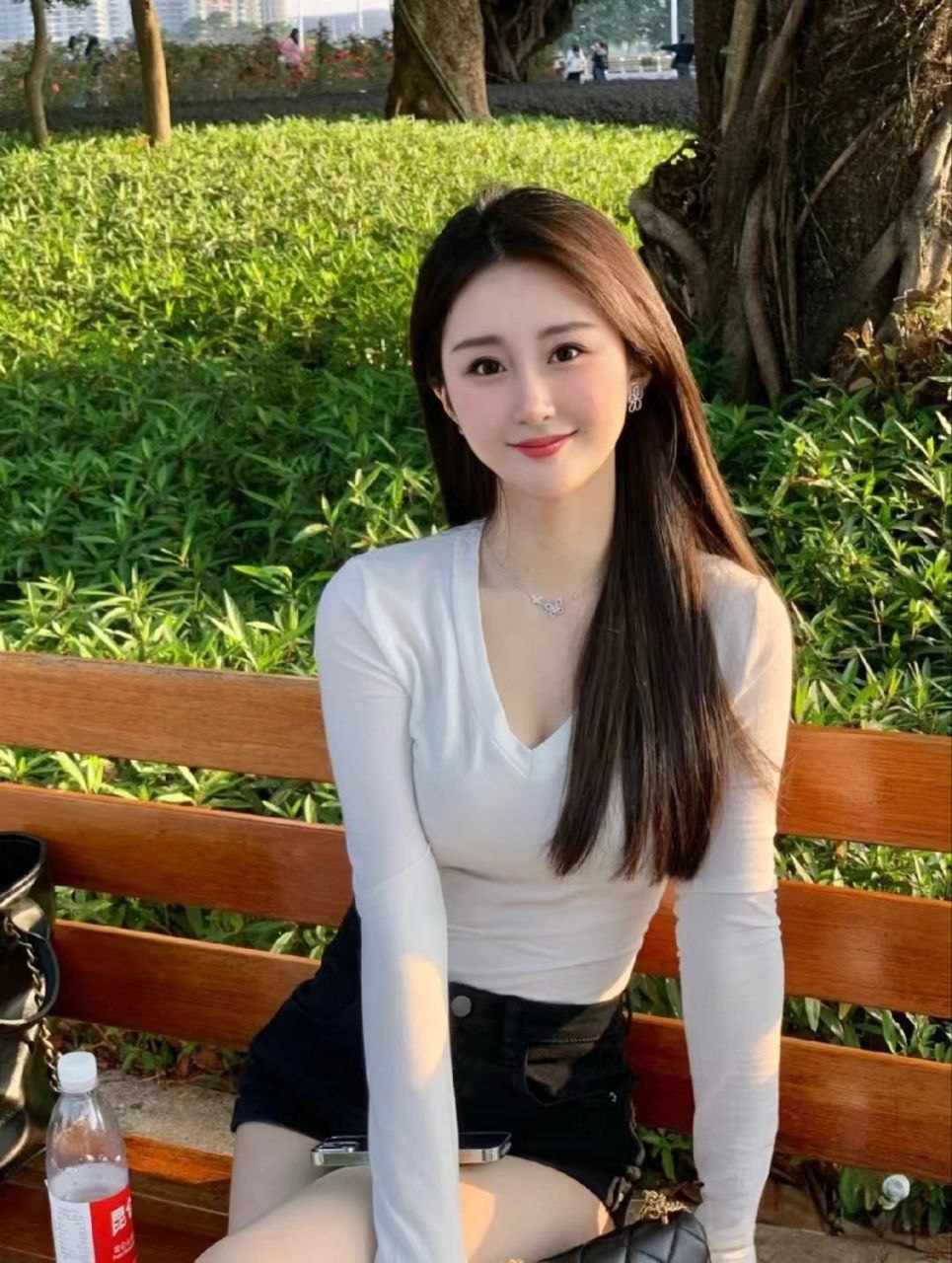 广州外围天河极品女友feel艺术生在读