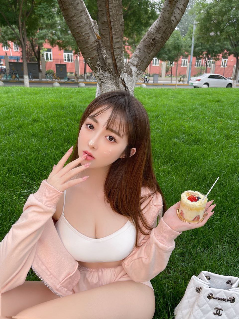 青岛外围白幼纯jk少女 在校大学生