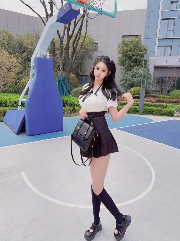 南京外围童颜巨乳学生170首开🌟人相关配图
