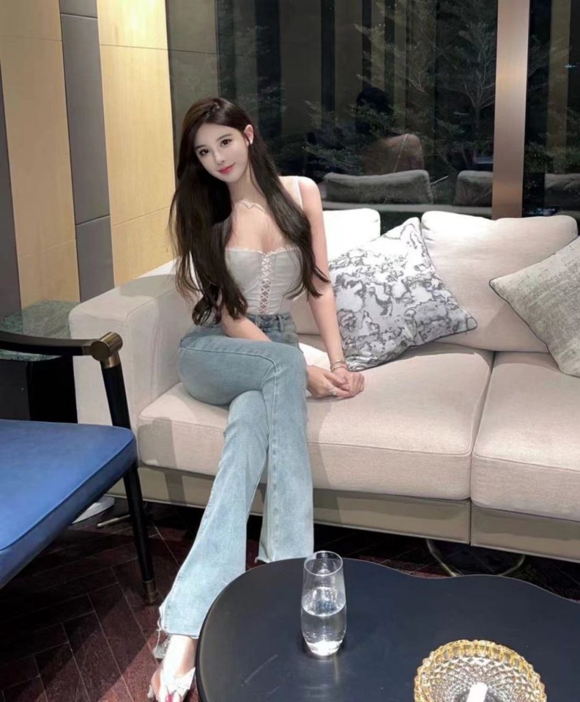 三亚外围170小傲娇 超好的女友性格相关配图