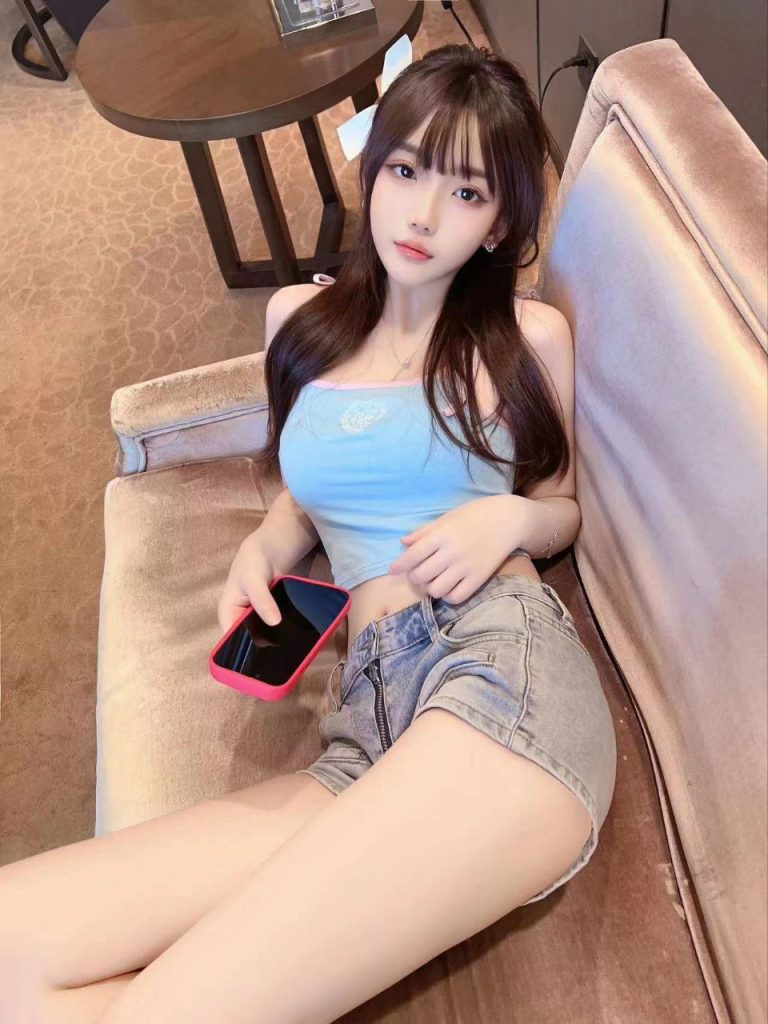 三亚外围清纯甜美初恋脸小蛮腰 白幼瘦相关配图