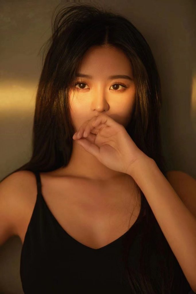 杭州外围圈外女友乖巧又可爱相关配图