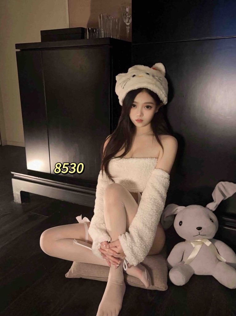 上海外围03学妹童颜巨乳腼腆可爱相关配图