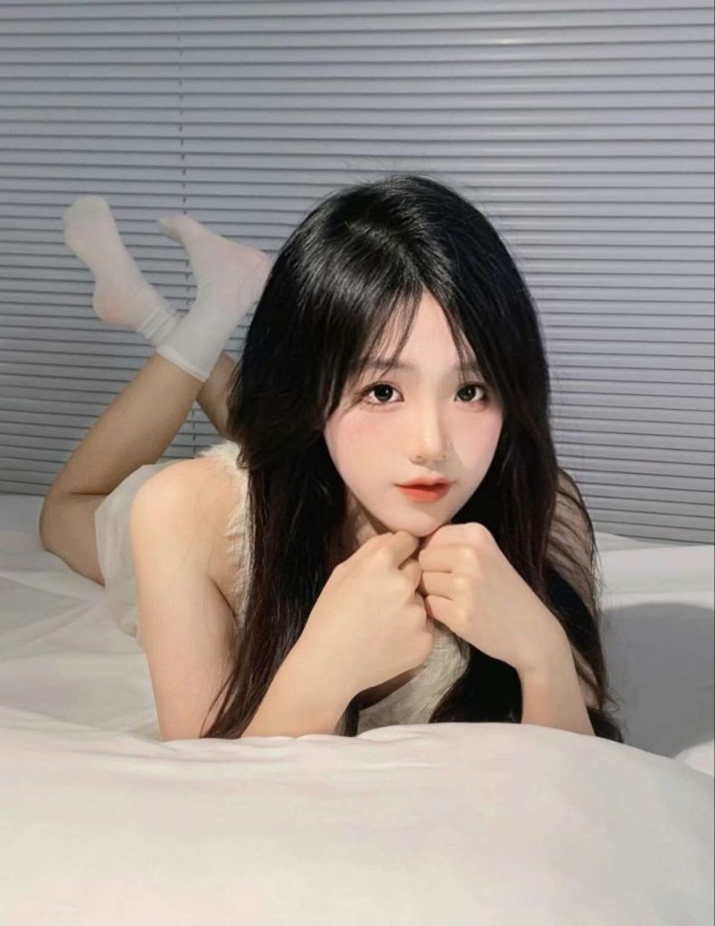 深圳外围04新人酥酥领家妹妹小鸟依人相关配图