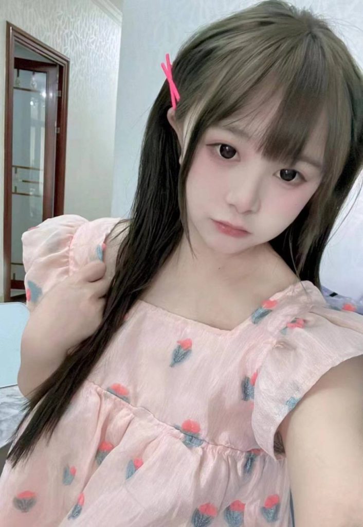 昆明外围04jk萝莉童颜巨乳可爱听话相关配图