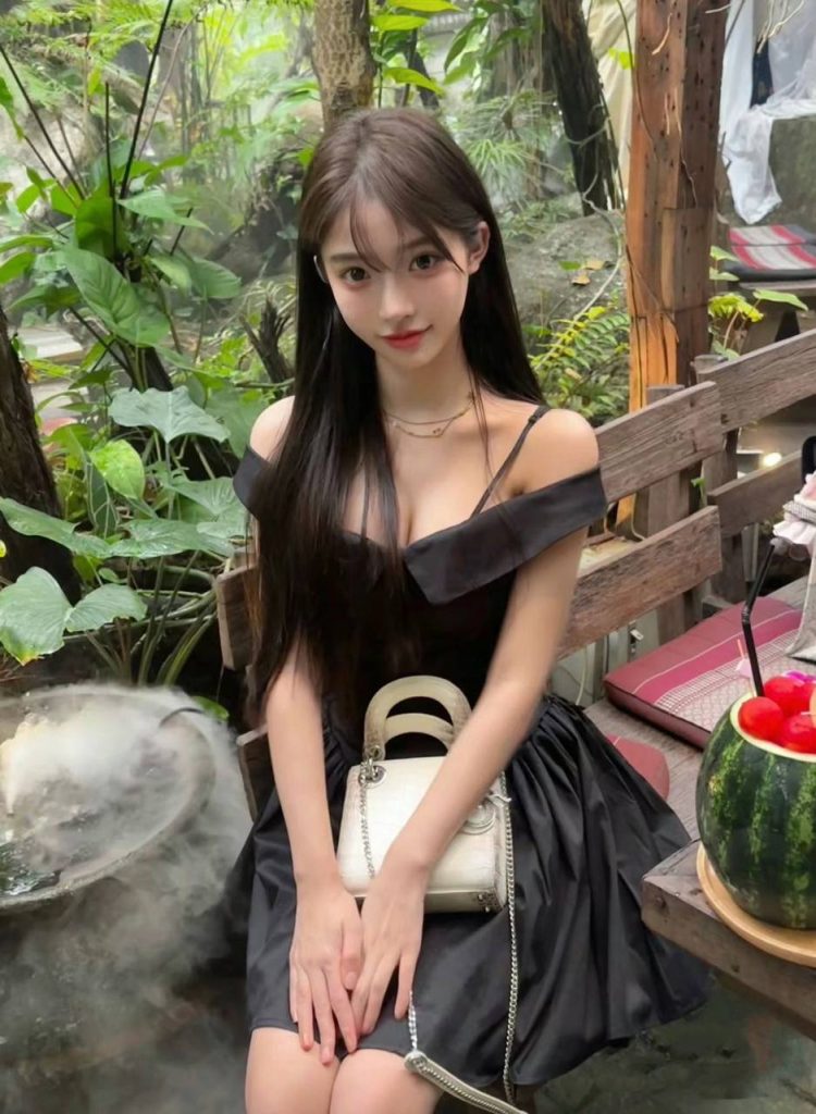 广州外围 02年168清纯校花兼职甜美型相关配图