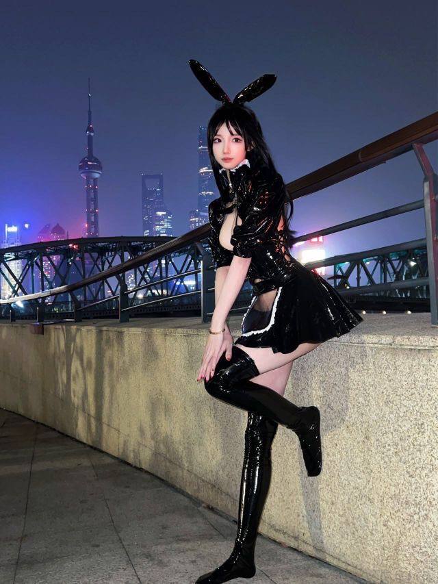 郑州外围幼齿童颜少女在校学生自媒体主播相关配图