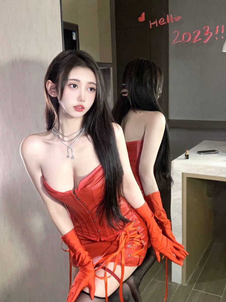 深圳外围 人前清蒓人後御欲紅色兔女郎 相关配图