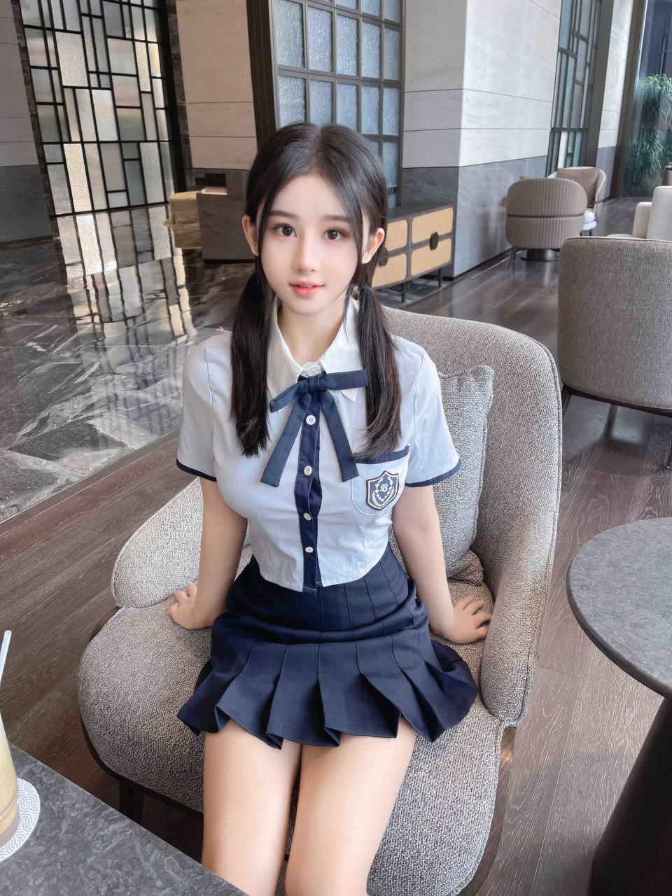 广州外围04兼职学生猫猫 166E童颜巨乳