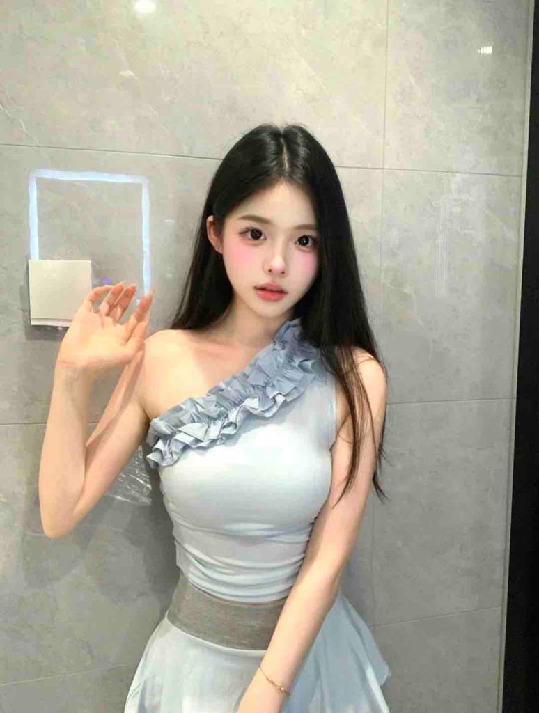 杭州外围 06学生妹  筷子腿 本人超级白相关配图