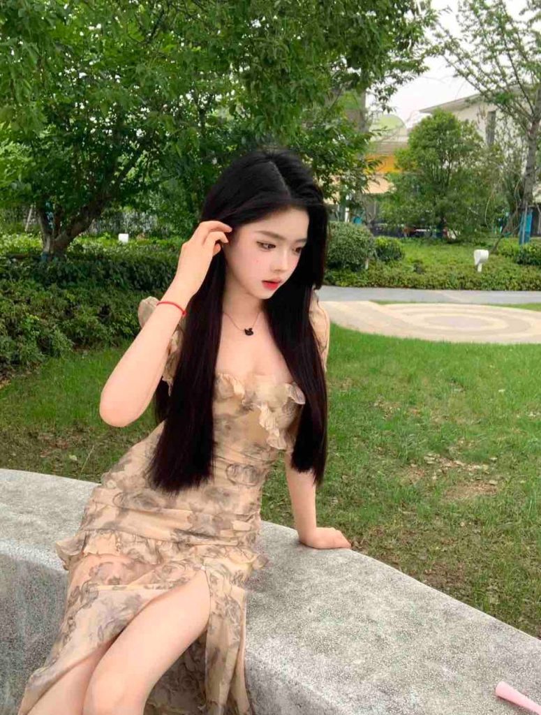 杭州外围 06学生妹  筷子腿 本人超级白相关配图
