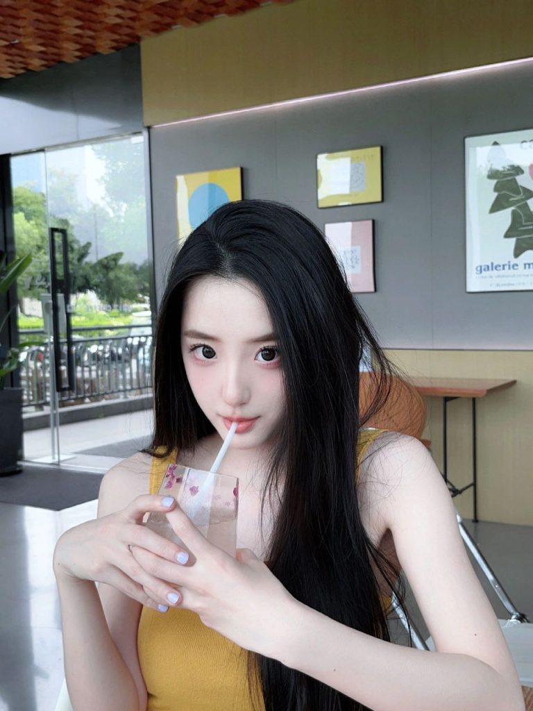 苏州外围 00后甜妹 活泼开朗 可纯可御相关配图