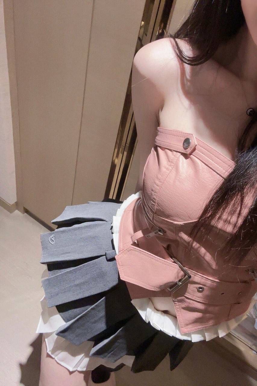 西安外围 清纯面庞 細直長腿 