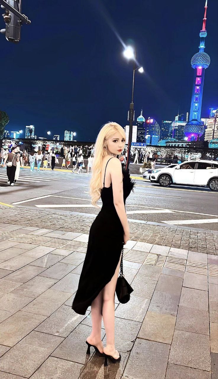 上海外围05年骨感尤物180新疆妹儿