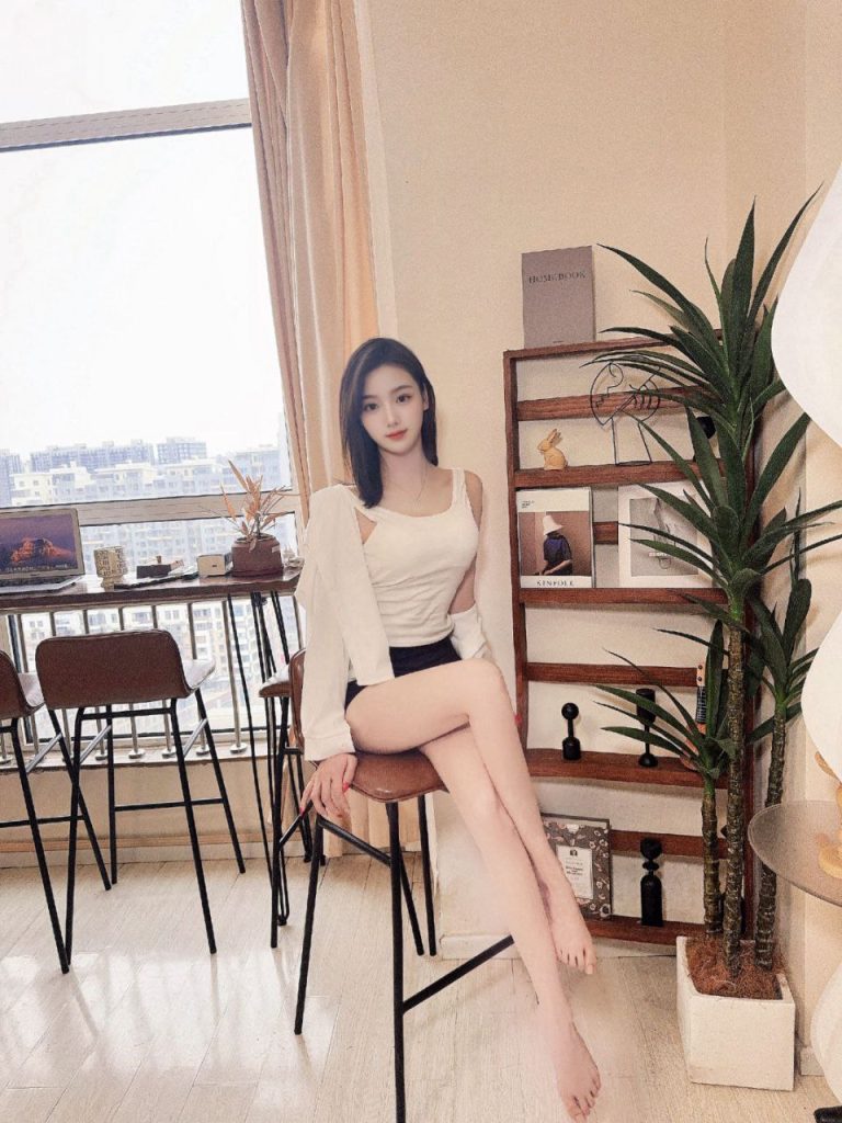 北京外围 05美院大一新生兼职气质型学妹相关配图