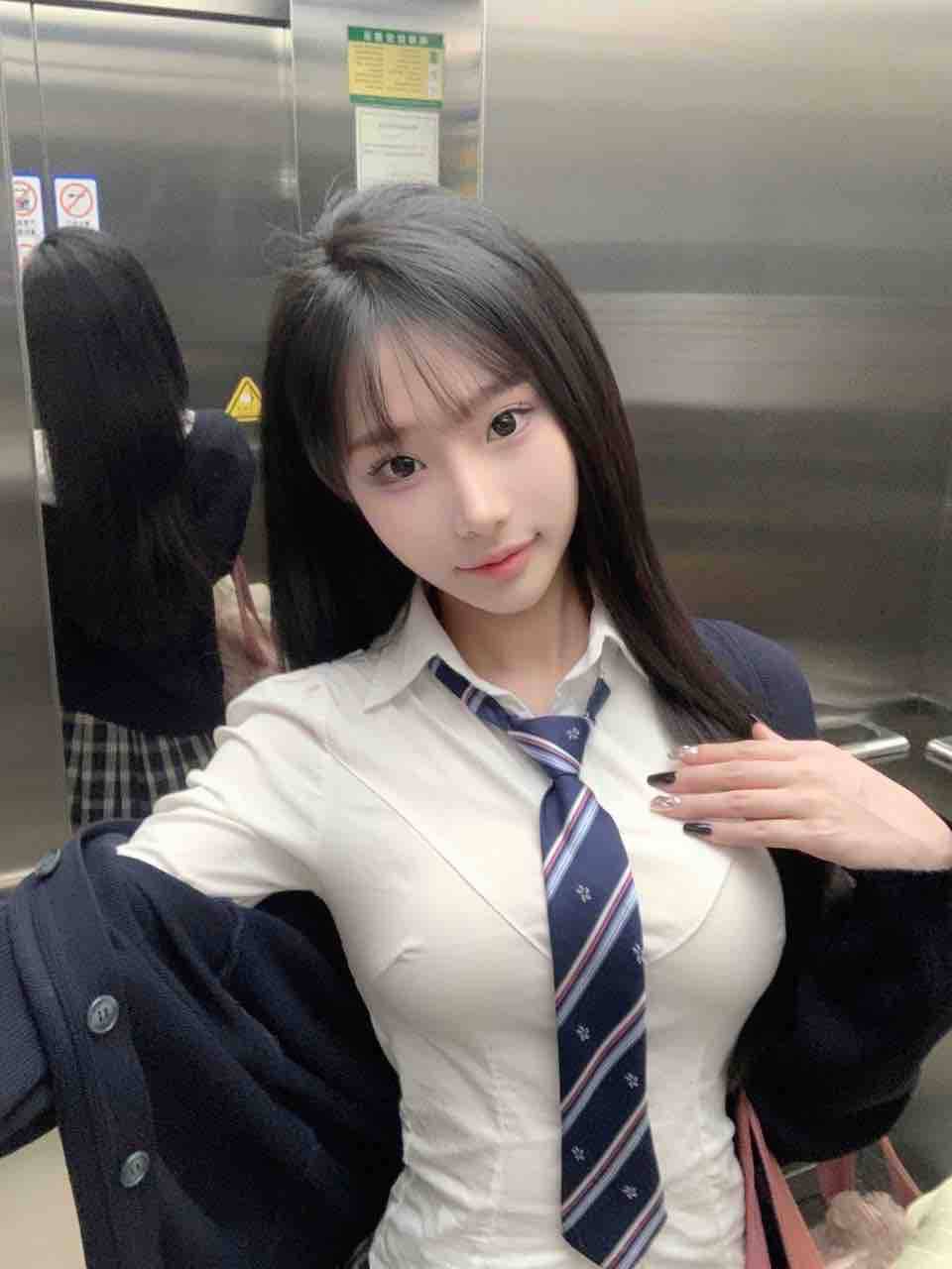 合肥外围 05清纯女高 纯欲天菜乖巧女友感