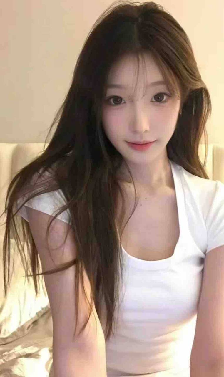 重庆外围 05年舞蹈生 雪白粉嫩 身材完美