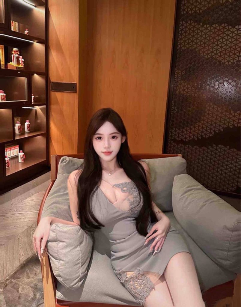 杭州外围治愈系女友风声音甜美性感丰满相关配图
