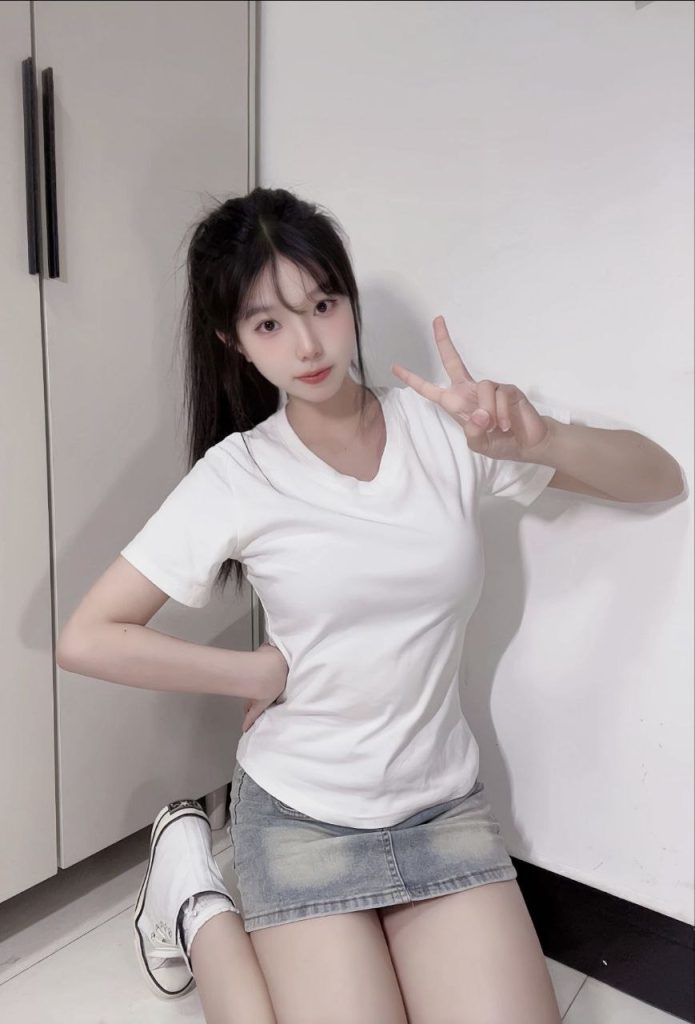 杭州外围 18/175/c 少女感 精致优雅相关配图